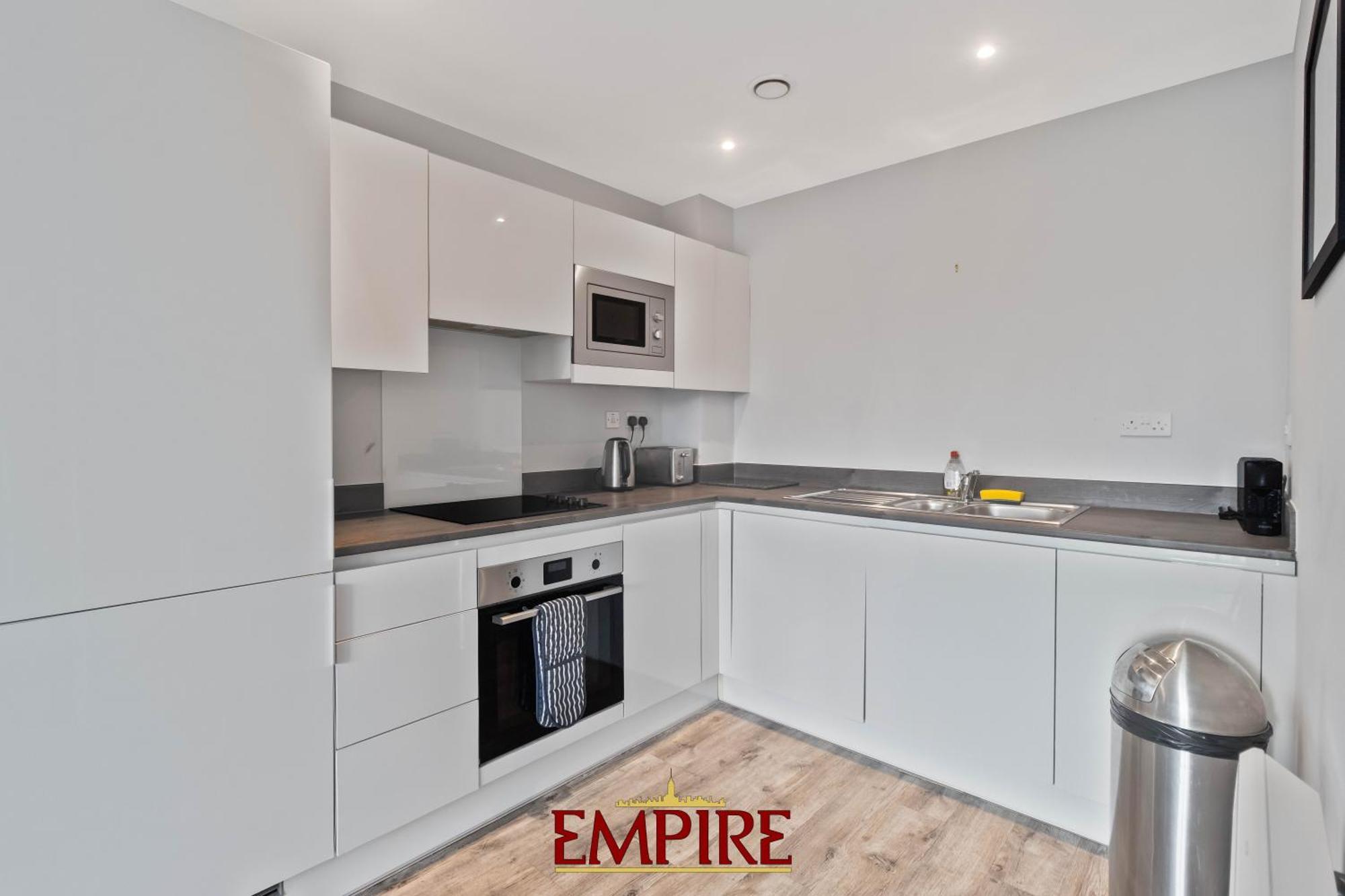 1 Bedroom In Digbeth Apartment *